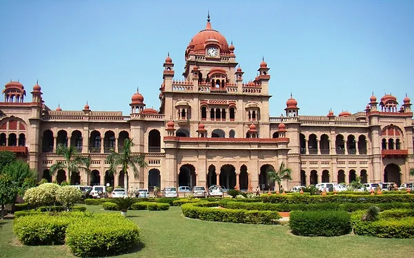 Khalsa College