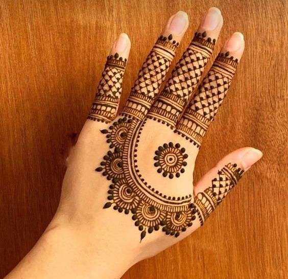 35 Stunning Wedding Henna Designs to Inspire Your Own