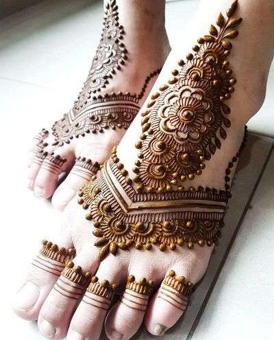 Prettiest Foot Mehndi Designs For Every Kind Of Bride! – ShaadiWish