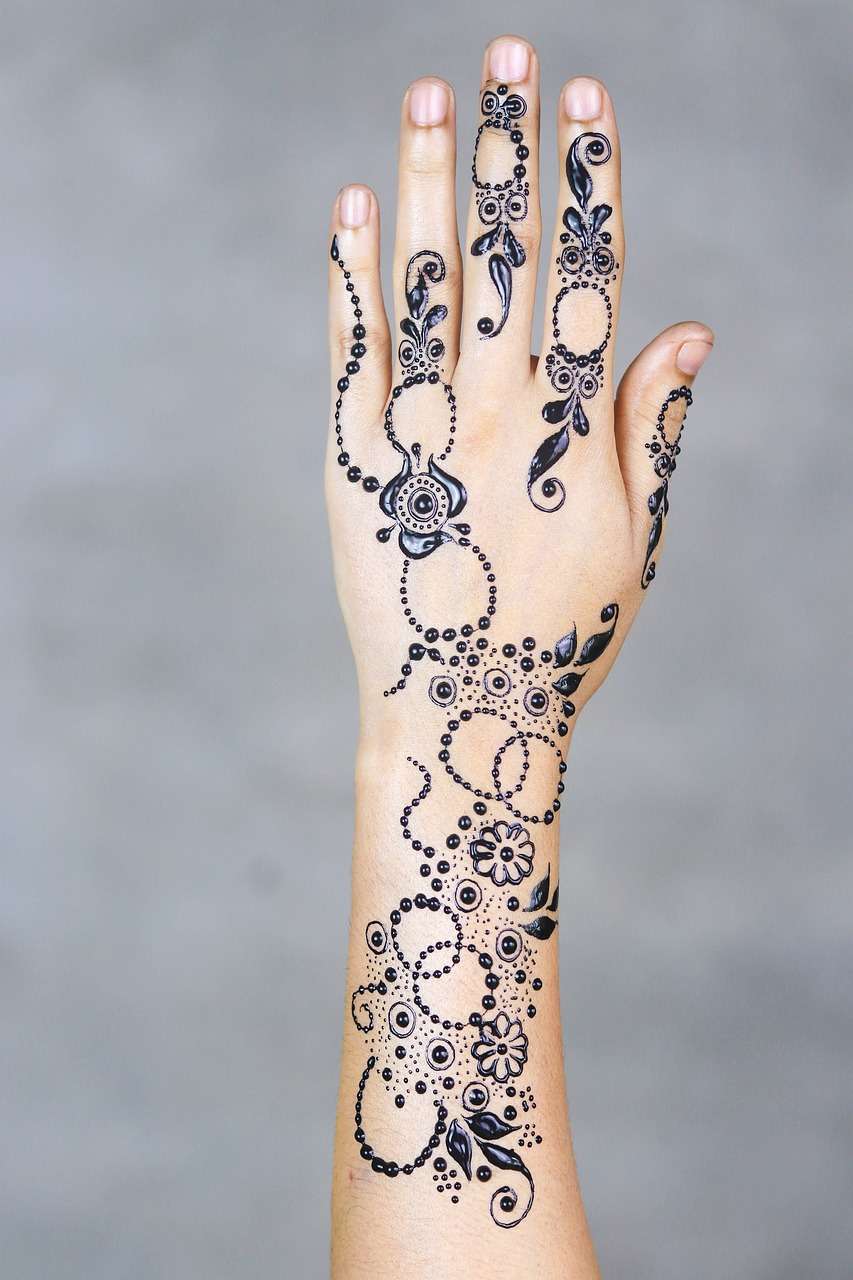 20 Most Impressive (Mehndi) Henna Tattoo Designs 2023