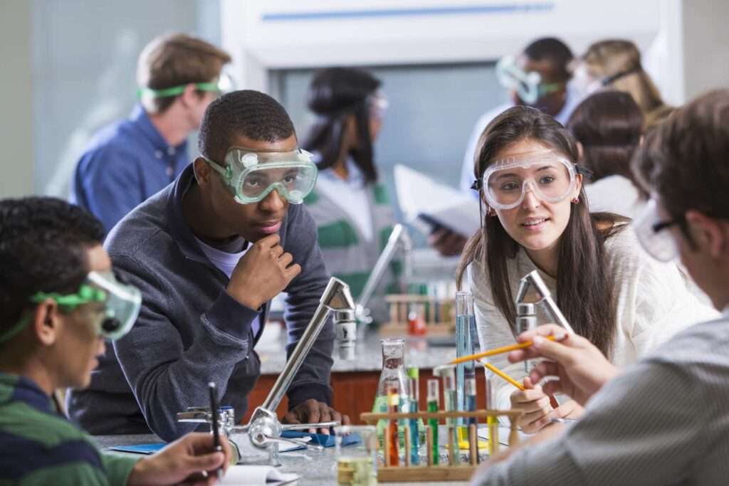 Group Of Multi Ethnic Students In Chemistry Lab 469951129 589c9db33df78c475814246a